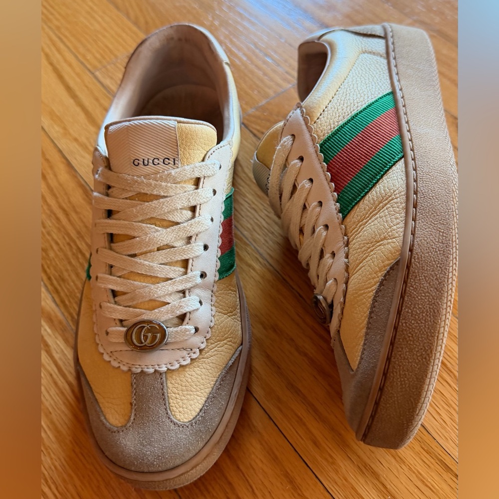 GUCCI - Cream and Green Stripe Sneakers